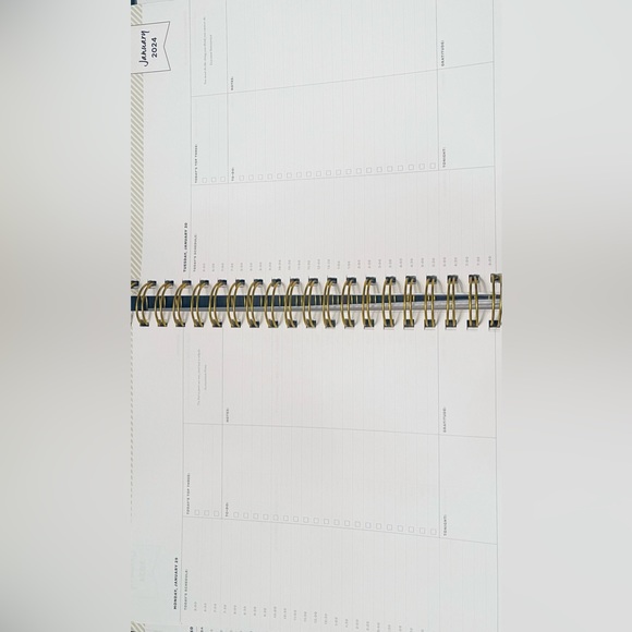 Day Designer Daily/Monthly Planner *New with Tags* - Picture 8 of 8